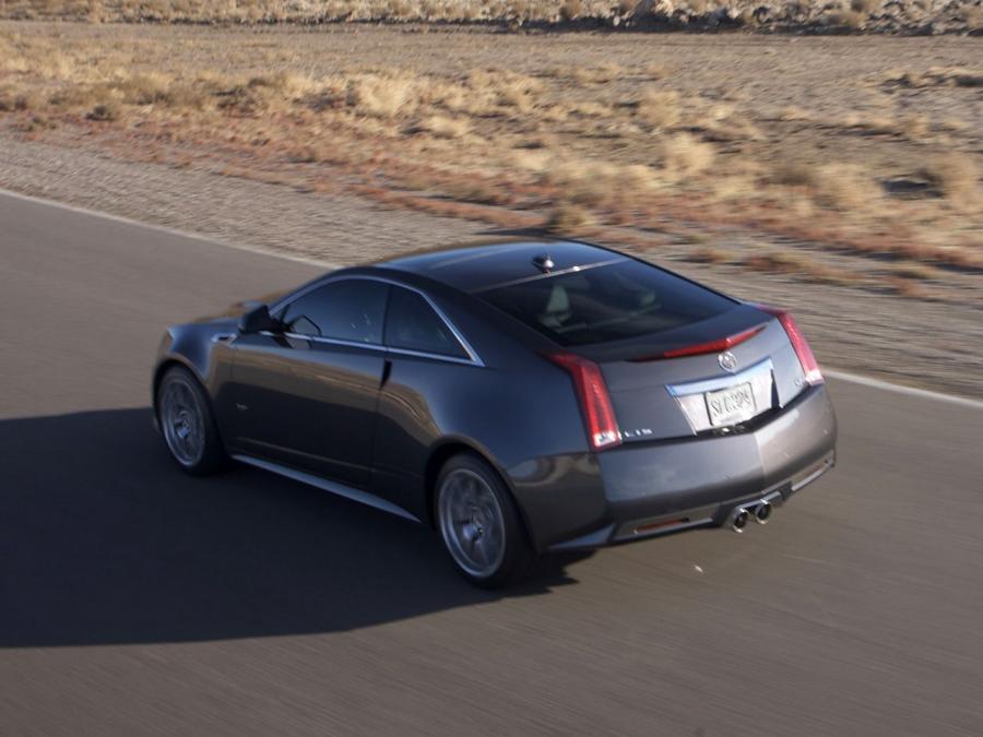  Cadillac CTS-V Coupe 2010 года  (фото 305 из 315)